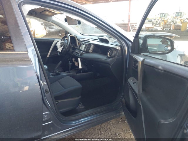Toyota RAV4 LE 2014 JTMZFREV1ED034530 Image 5