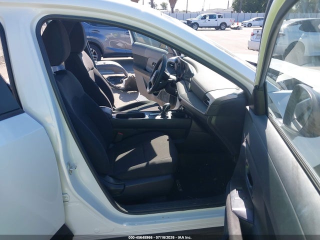 Nissan KICKS S 2026 3N8AP6BE3TL358703 Image 5