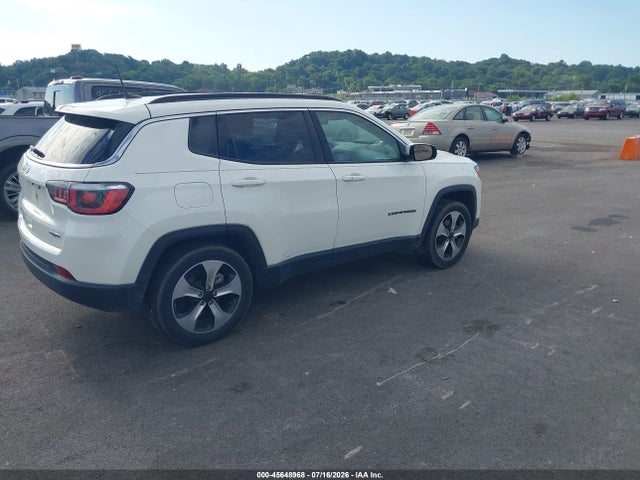 45648968 :رقم المزاد ، 3C4NJDBB5HT657335 vin ، 2017 Jeep Compass Latitude مزاد بيع