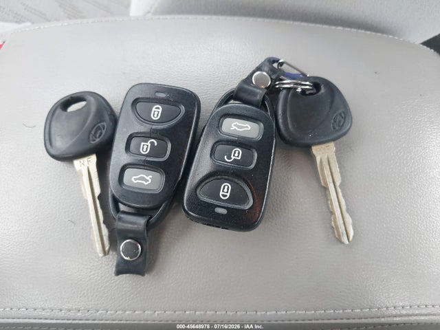 Продажа на аукционе авто 2006 Hyundai Sonata Gl, vin: 5NPET46C76H060990, номер лота: 45648978