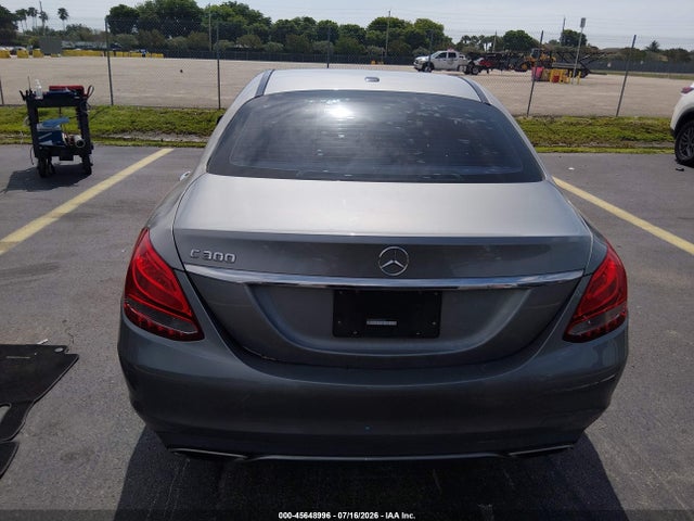 Продажа на аукционе авто 2015 Mercedes-benz C 300, vin: 55SWF4JB0FU093224, номер лота: 45648996