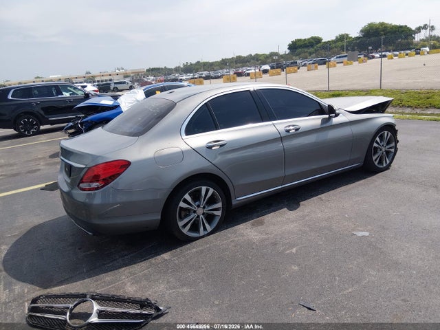 Продажа на аукционе авто 2015 Mercedes-benz C 300, vin: 55SWF4JB0FU093224, номер лота: 45648996