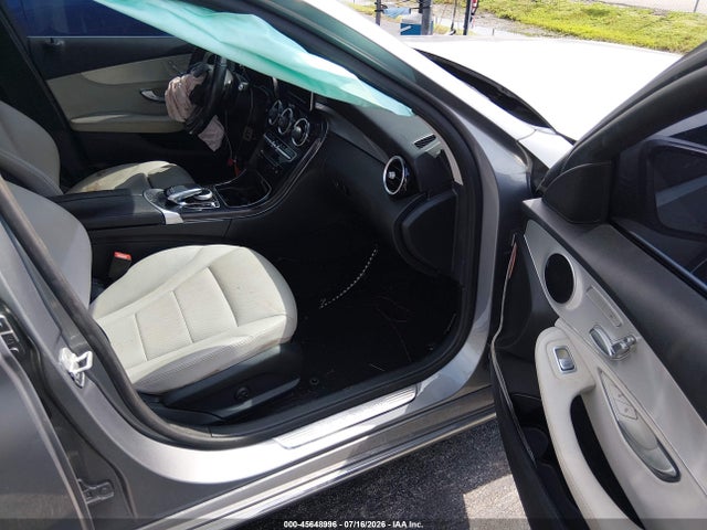 Продажа на аукционе авто 2015 Mercedes-benz C 300, vin: 55SWF4JB0FU093224, номер лота: 45648996