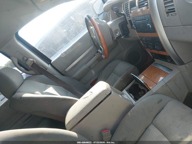 45649022 :رقم المزاد ، 1A8HX58NX8F111538 vin ، 2008 Chrysler Aspen Limited مزاد بيع