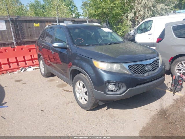 2011 Kia Sorento Lx მანქანა იყიდება აუქციონზე, vin: 5XYKT4A13BG104381, აუქციონის ნომერი: 45649024