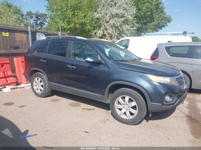 2011 Kia Sorento Lx მანქანა იყიდება აუქციონზე, vin: 5XYKT4A13BG104381, აუქციონის ნომერი: 45649024