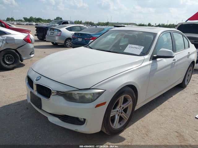 2013 Bmw 328i მანქანა იყიდება აუქციონზე, vin: WBA3C1C57DK104851, აუქციონის ნომერი: 45649032