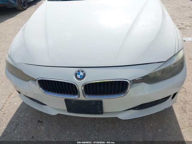 2013 Bmw 328i მანქანა იყიდება აუქციონზე, vin: WBA3C1C57DK104851, აუქციონის ნომერი: 45649032