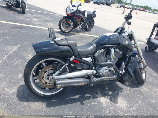 2013 Harley-davidson Vrscf Vrod Muscle მანქანა იყიდება აუქციონზე, vin: 1HD1HPH19DC806389, აუქციონის ნომერი: 45649080