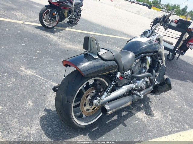 2013 Harley-davidson Vrscf Vrod Muscle მანქანა იყიდება აუქციონზე, vin: 1HD1HPH19DC806389, აუქციონის ნომერი: 45649080