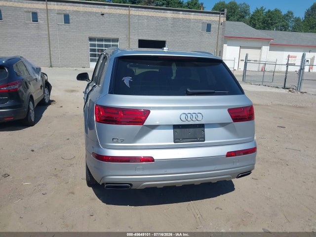 45649101 :رقم المزاد ، WA1LHAF77KD018565 vin ، 2019 Audi Q7 45 Premium/45 Se Premium مزاد بيع