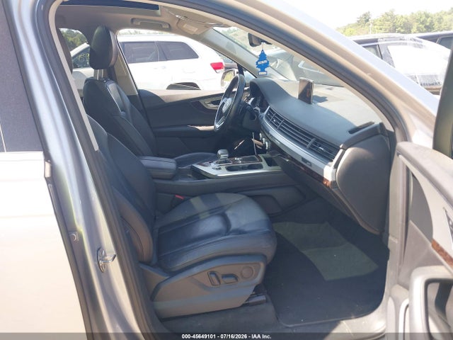 45649101 :رقم المزاد ، WA1LHAF77KD018565 vin ، 2019 Audi Q7 45 Premium/45 Se Premium مزاد بيع