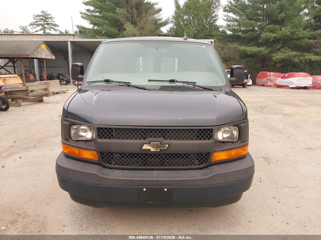 Chevrolet Express 2500 Work Van 2017 1GCWGAFG0H1247623 Image 13