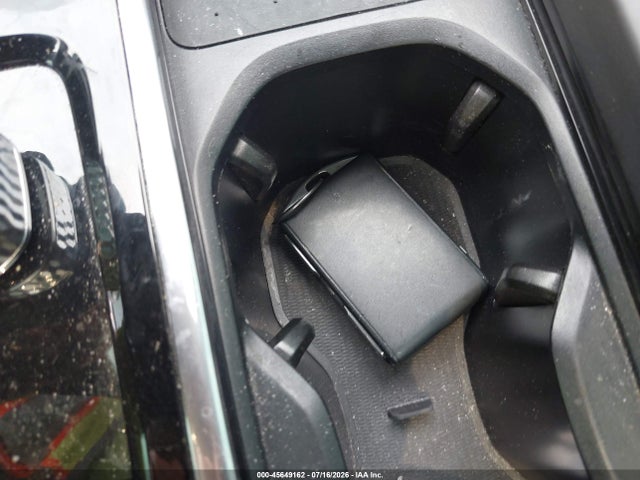 YV4L12RL6N1077974 Volvo Xc60 B5 Inscription