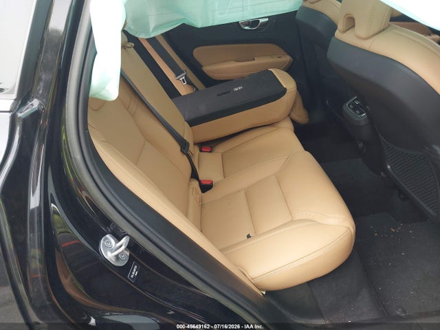 YV4L12RL6N1077974 Volvo Xc60 B5 Inscription