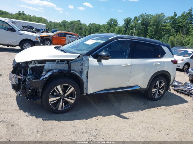 JN8BT3CB3PW186028 Nissan Rogue Sl Intelligent Awd