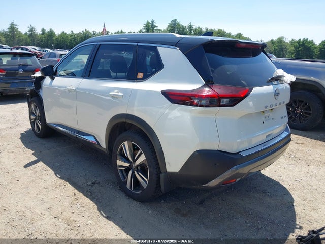 JN8BT3CB3PW186028 Nissan Rogue Sl Intelligent Awd