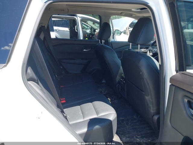JN8BT3CB3PW186028 Nissan Rogue Sl Intelligent Awd