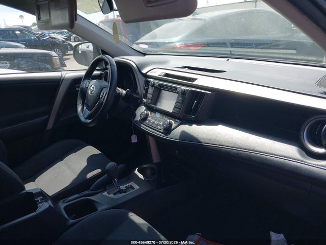 Toyota Rav4 Xle 2018 2T3RFREVXJW809842 Image 5
