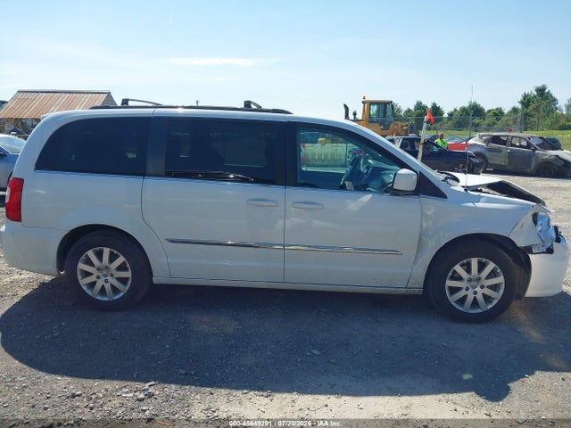 45649291 :رقم المزاد ، 2C4RC1BG7GR187347 vin ، 2016 Chrysler Town & Country Touring مزاد بيع