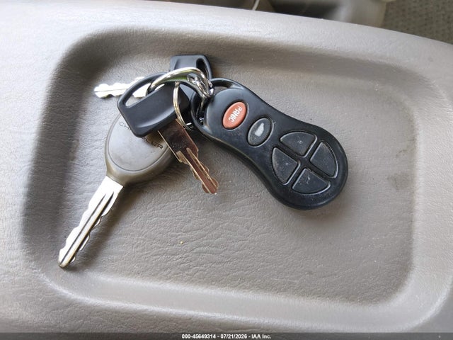 Aukcja sprzedaży 2001 Chrysler Town & Country Lxi, vin: 2C8GP54L41R125813, numer aukcji: 45649314
