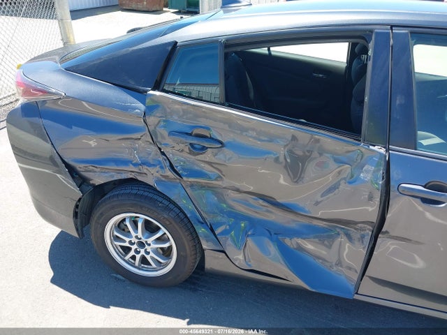 Toyota Prius Two 2017 JTDKBRFU2H3049485 Image 6