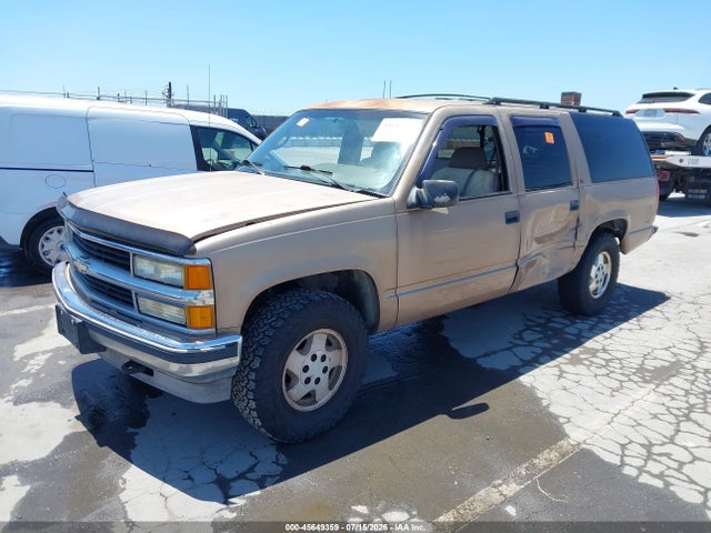45649359 :رقم المزاد ، 1GNFK16K9SJ367678 vin ، 1995 Chevrolet Suburban K1500 مزاد بيع