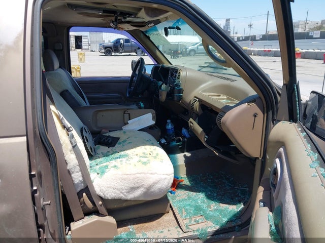 45649359 :رقم المزاد ، 1GNFK16K9SJ367678 vin ، 1995 Chevrolet Suburban K1500 مزاد بيع