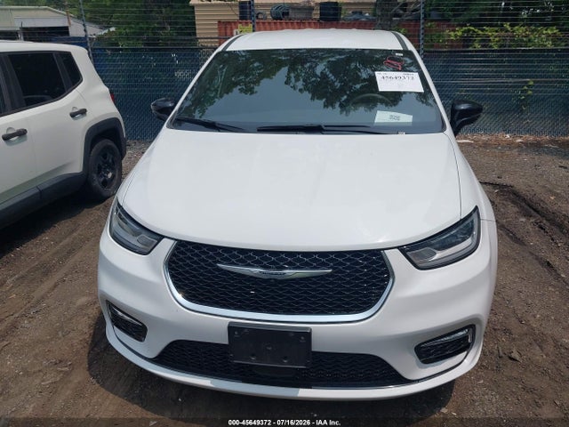 Продажа на аукционе авто 2025 Chrysler Pacifica Select, vin: 2C4RC1BG3SR556181, номер лота: 45649372