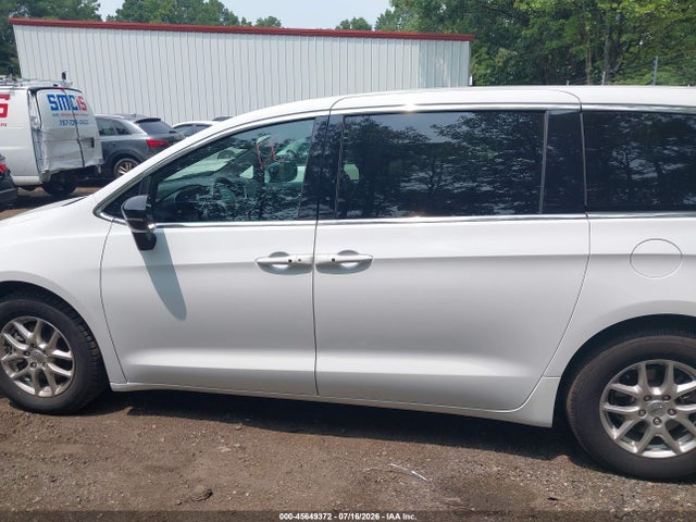Продажа на аукционе авто 2025 Chrysler Pacifica Select, vin: 2C4RC1BG3SR556181, номер лота: 45649372