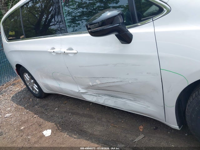 Продажа на аукционе авто 2025 Chrysler Pacifica Select, vin: 2C4RC1BG3SR556181, номер лота: 45649372