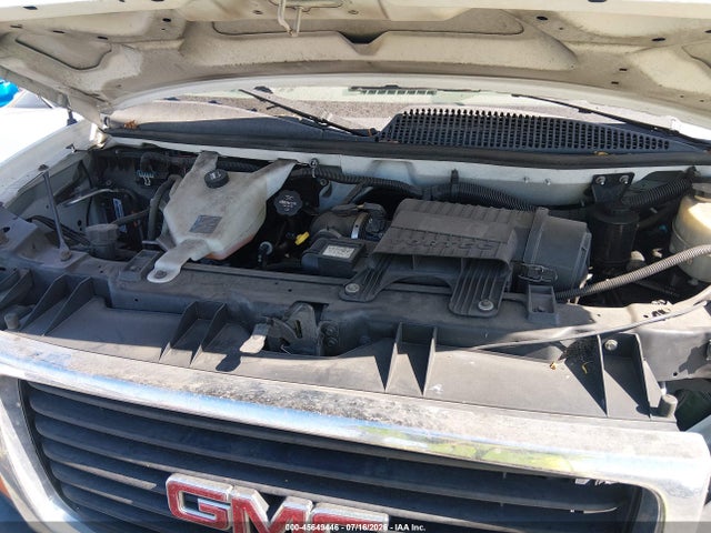 GMC Savana 2500 Work Van 2016 1GTW7AFF5G1903224 Image 10