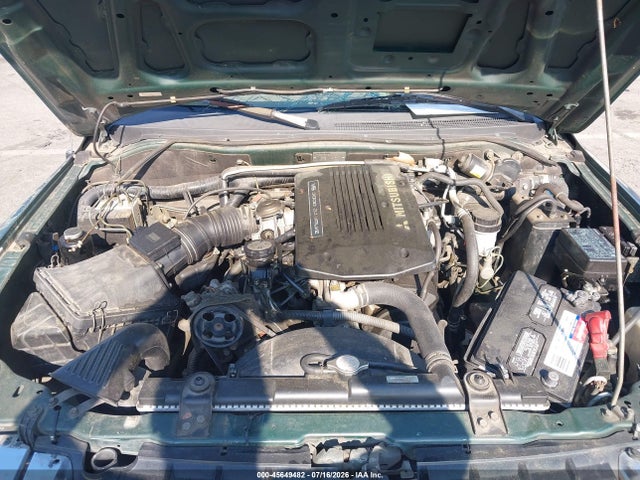 45649482 :رقم المزاد ، JA4MT31H2YP052466 vin ، 2000 Mitsubishi Montero Sport Ls/xls مزاد بيع