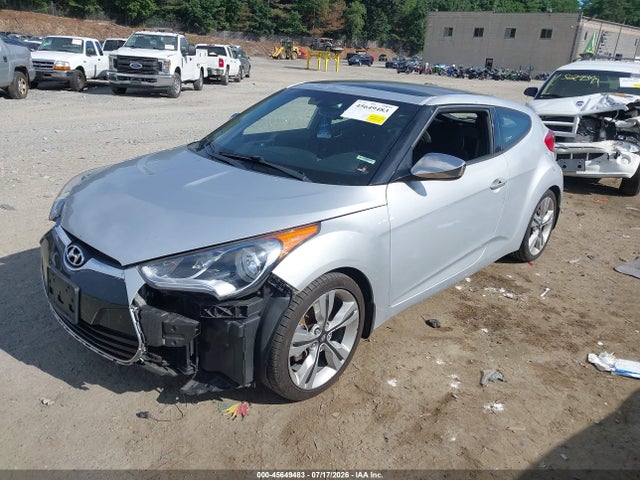 Hyundai Veloster Value Edition 2017 KMHTC6AD1HU321750 Image 2