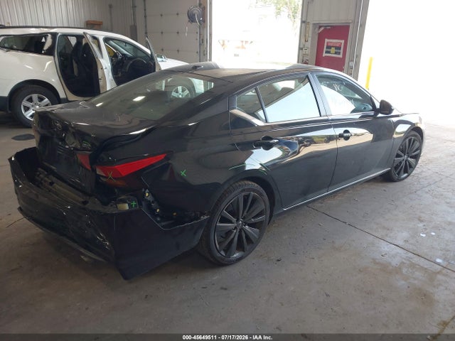 45649511 :رقم المزاد ، 1N4BL4CV5NN355325 vin ، 2022 Nissan Altima Sr Fwd مزاد بيع
