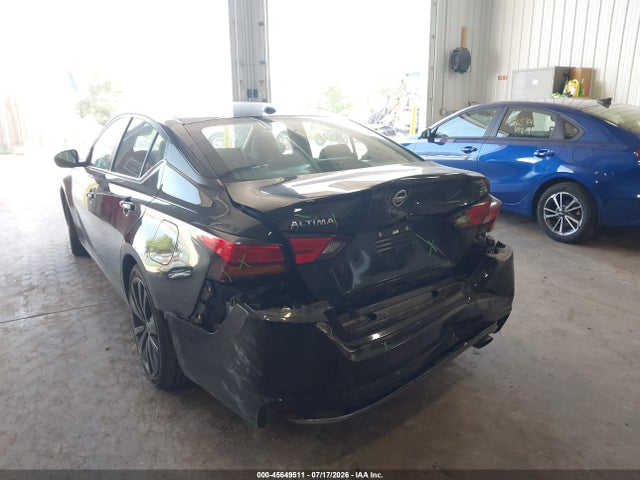 45649511 :رقم المزاد ، 1N4BL4CV5NN355325 vin ، 2022 Nissan Altima Sr Fwd مزاد بيع