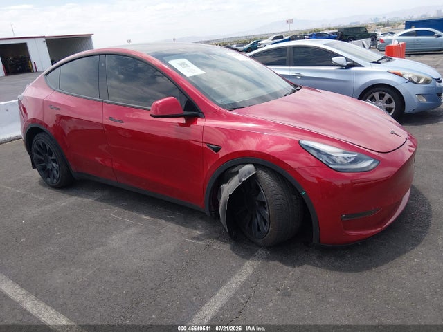 2022 Tesla Model Y Long Range Dual Motor All-wheel Drive მანქანა იყიდება აუქციონზე, vin: 7SAYGAEE9NF396854, აუქციონის ნომერი: 45649541