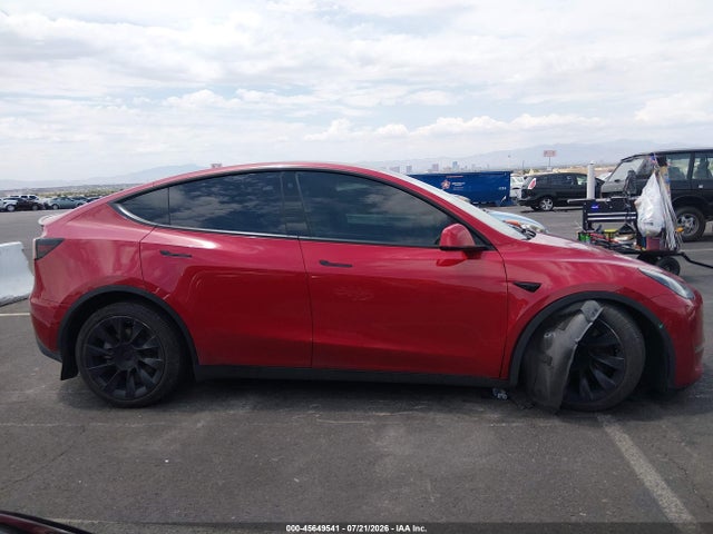 Продаж на аукціоні авто 2022 Tesla Model Y Long Range Dual Motor All-wheel Drive, vin: 7SAYGAEE9NF396854, номер лоту: 45649541