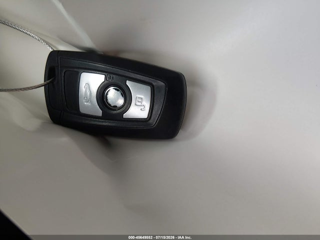 WBA3B1C51FK140069 BMW 320i