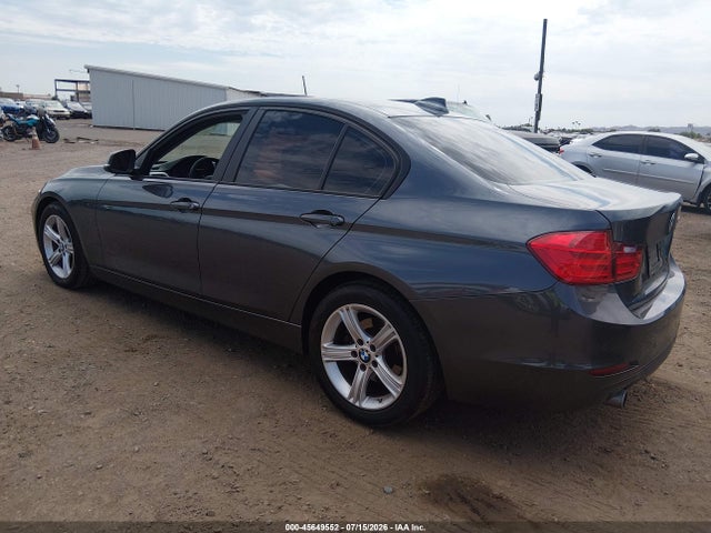 WBA3B1C51FK140069 BMW 320i