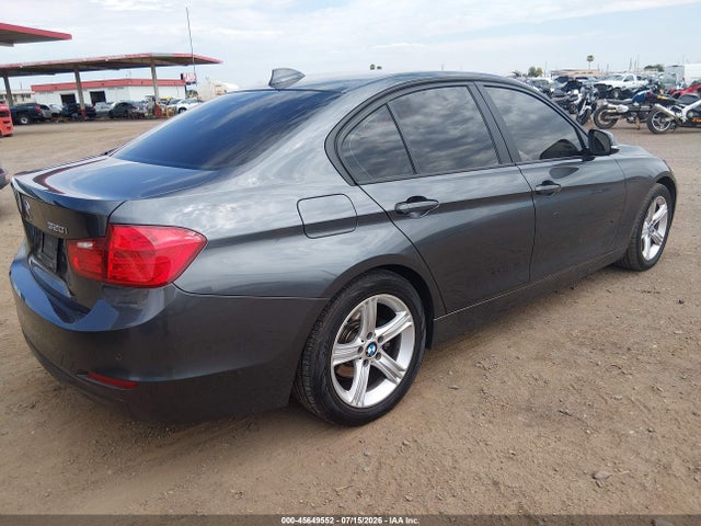 WBA3B1C51FK140069 BMW 320i