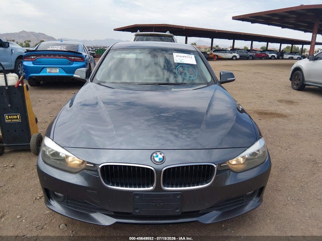 WBA3B1C51FK140069 BMW 320i