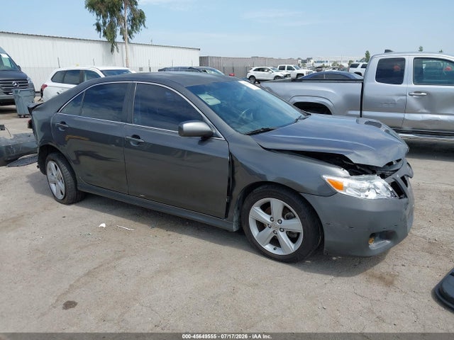 45649555 :رقم المزاد ، 4T1BF3EK0BU773884 vin ، 2011 Toyota Camry Se مزاد بيع