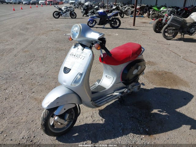 2006 Vespa Lx 150 მანქანა იყიდება აუქციონზე, vin: ZAPM448F465001295, აუქციონის ნომერი: 45649577