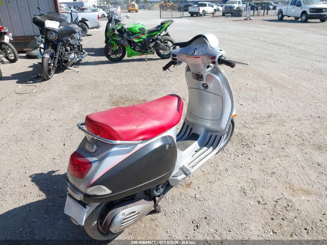 2006 Vespa Lx 150 მანქანა იყიდება აუქციონზე, vin: ZAPM448F465001295, აუქციონის ნომერი: 45649577