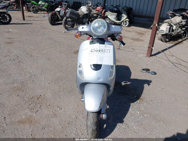 2006 Vespa Lx 150 მანქანა იყიდება აუქციონზე, vin: ZAPM448F465001295, აუქციონის ნომერი: 45649577