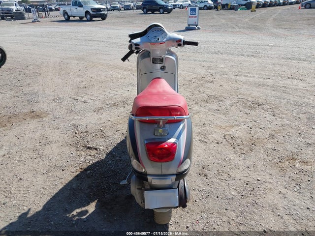 2006 Vespa Lx 150 მანქანა იყიდება აუქციონზე, vin: ZAPM448F465001295, აუქციონის ნომერი: 45649577