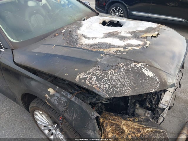 Audi A8 L 4.0t 2015 WAU32AFDXFN031241 Image 14