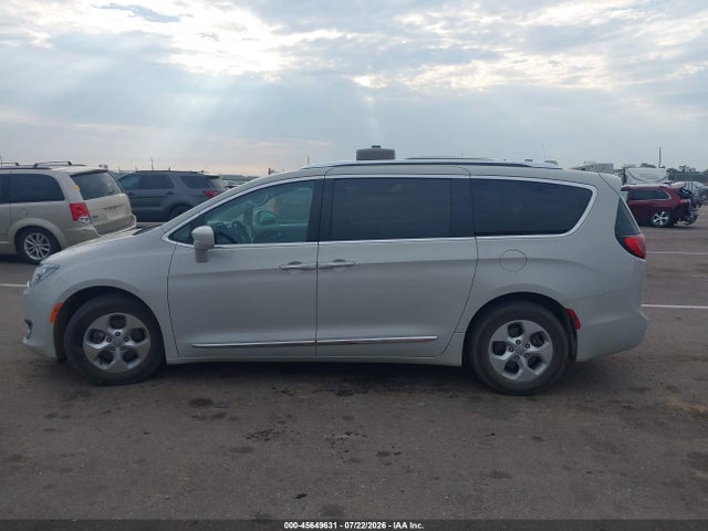 Aukcja sprzedaży 2017 Chrysler Pacifica Touring-l Plus, vin: 2C4RC1EG9HR777935, numer aukcji: 45649631