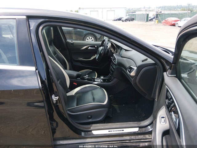 45649633 :رقم المزاد ، SJKCH5CP9HA024070 vin ، 2017 Infiniti Qx30 Sport مزاد بيع